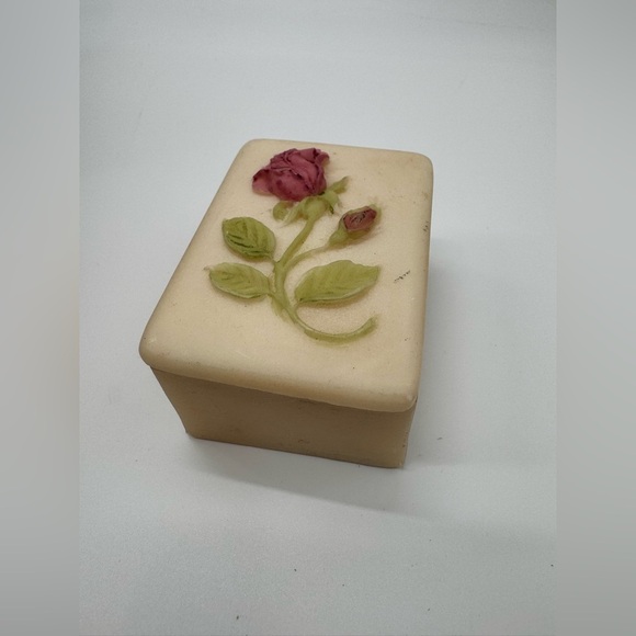 Vintage Stone Marble Granite Floral Hinged Trinket Jewelry Box USA 2.6” x 2” - Picture 1 of 4